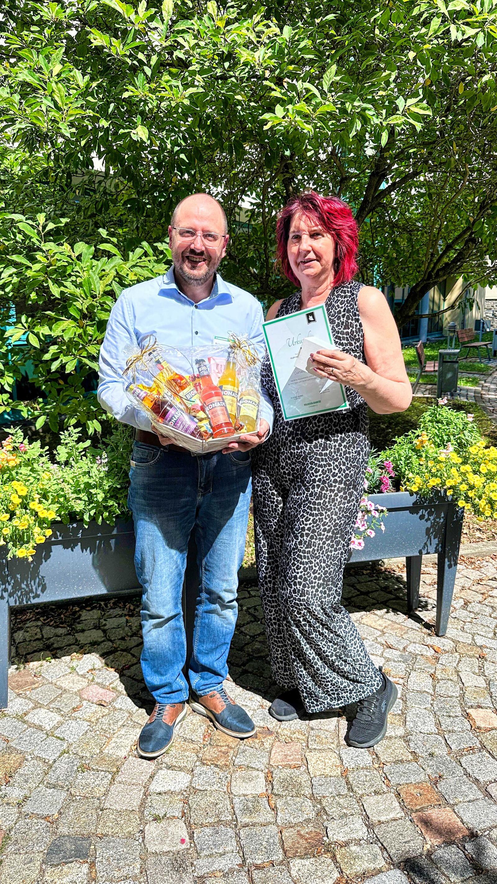 Auf diesem Bild ist die Jubilarin zu sehen.